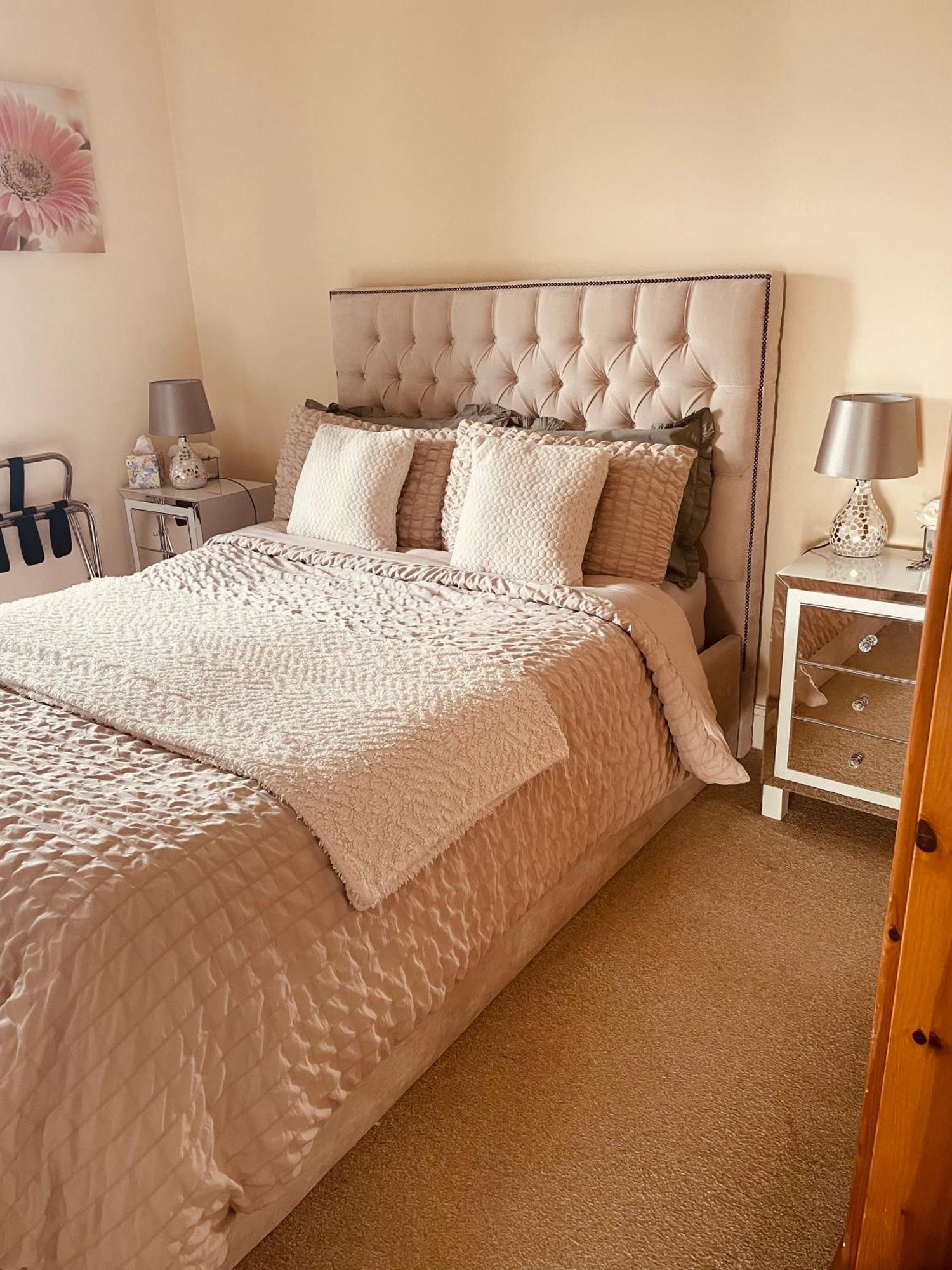 A Room In Central Park Apts Carrick on Shannon Eksteriør bilde